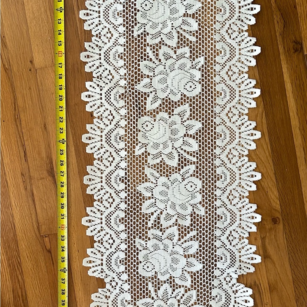 Vintage Doily  Lace Table Runner